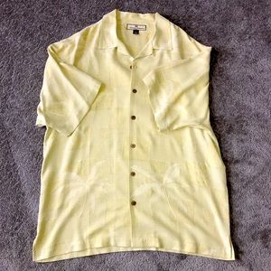 Tommy Bahama Men’s Large Button Short Sleeve Shirt